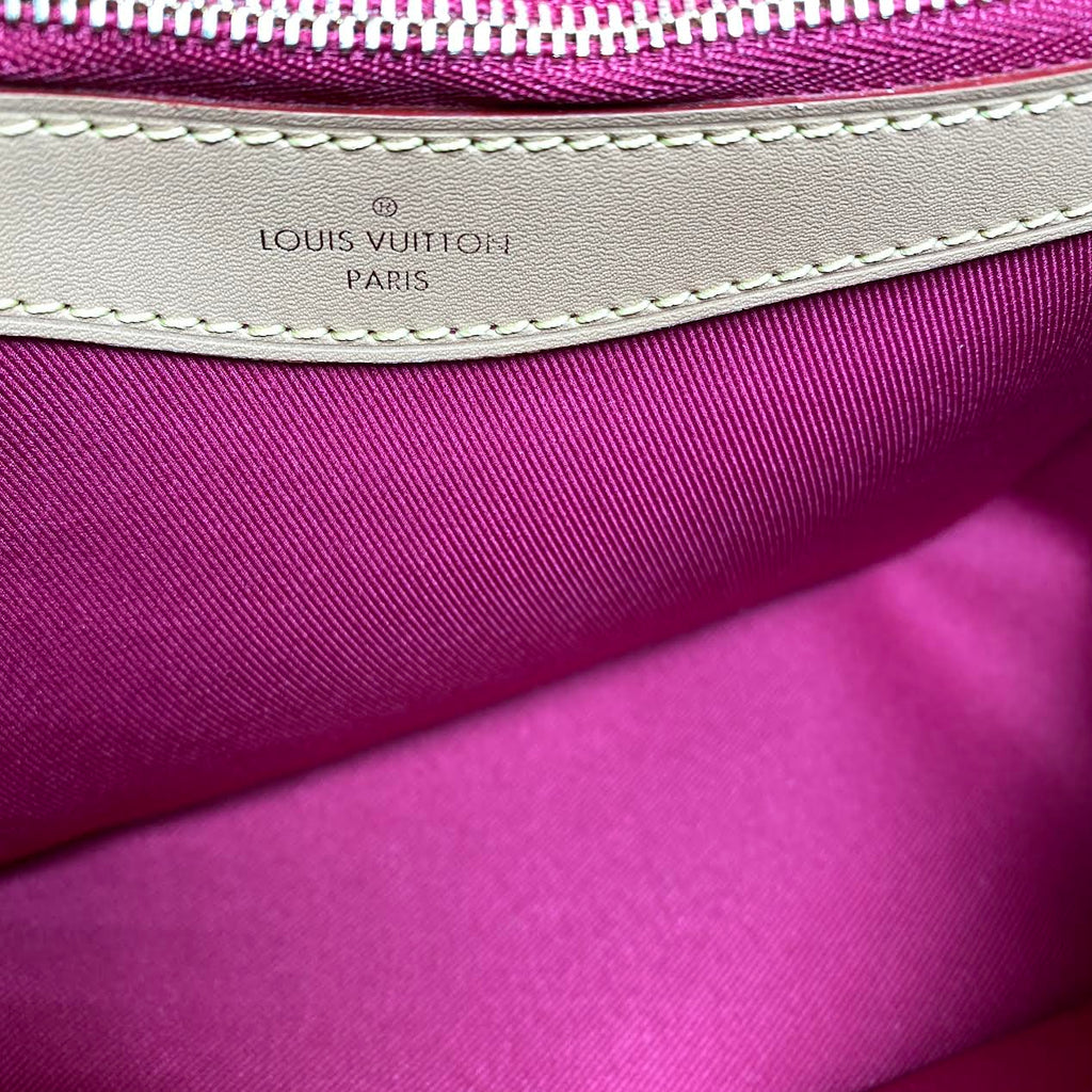 LOUIS VUITTON Diane Monogram Fuchsia w/Leather & Canvas Strap
