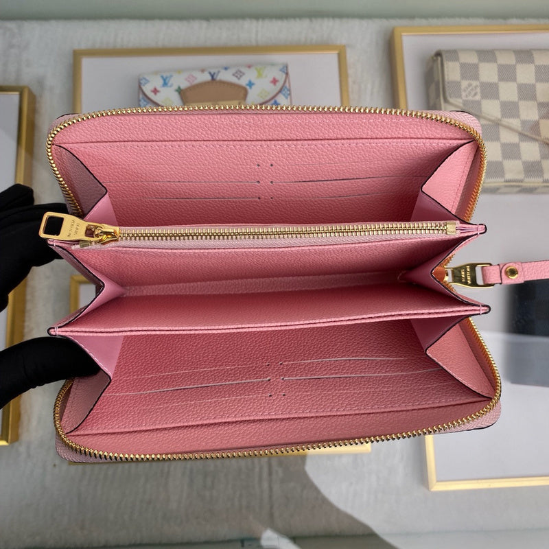 Louis Vuitton Luxury Bags 1821