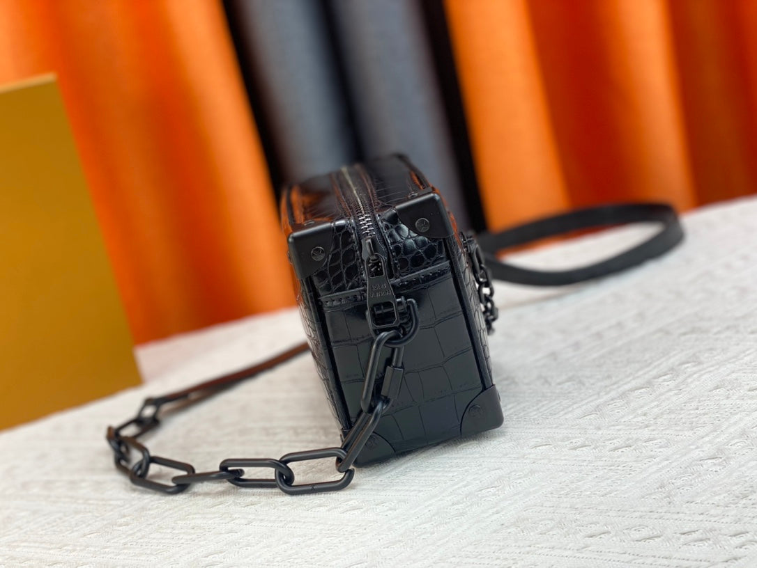 Luxury Bags Louis Vuitton  741