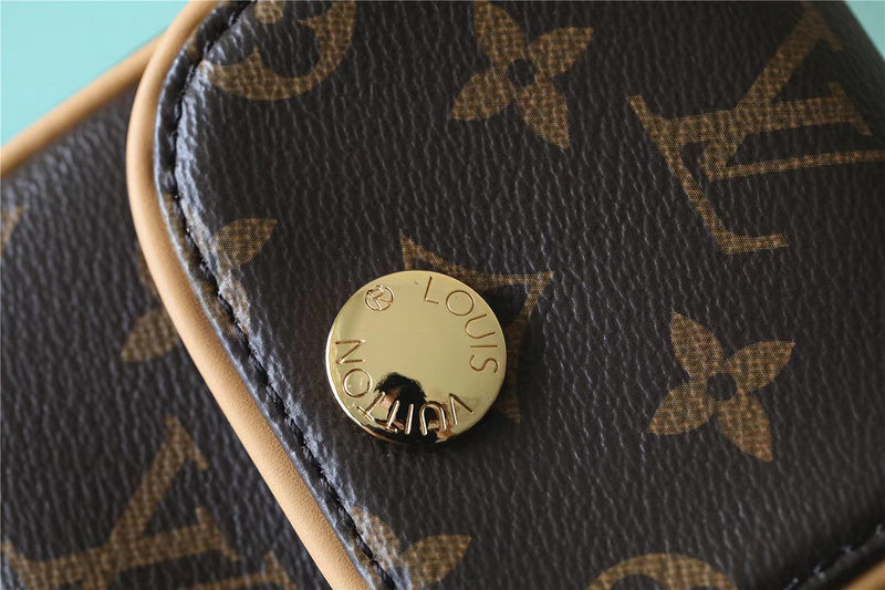 Luxury - Louis Vuitton Bags - 095