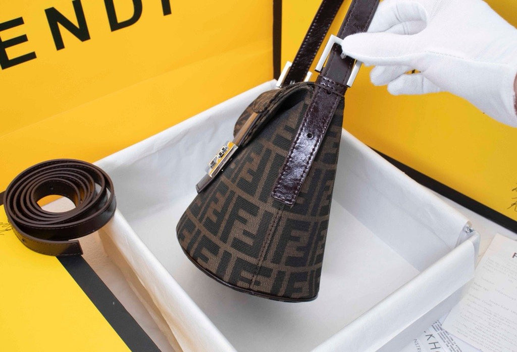 Designer Handbags Fendi 024