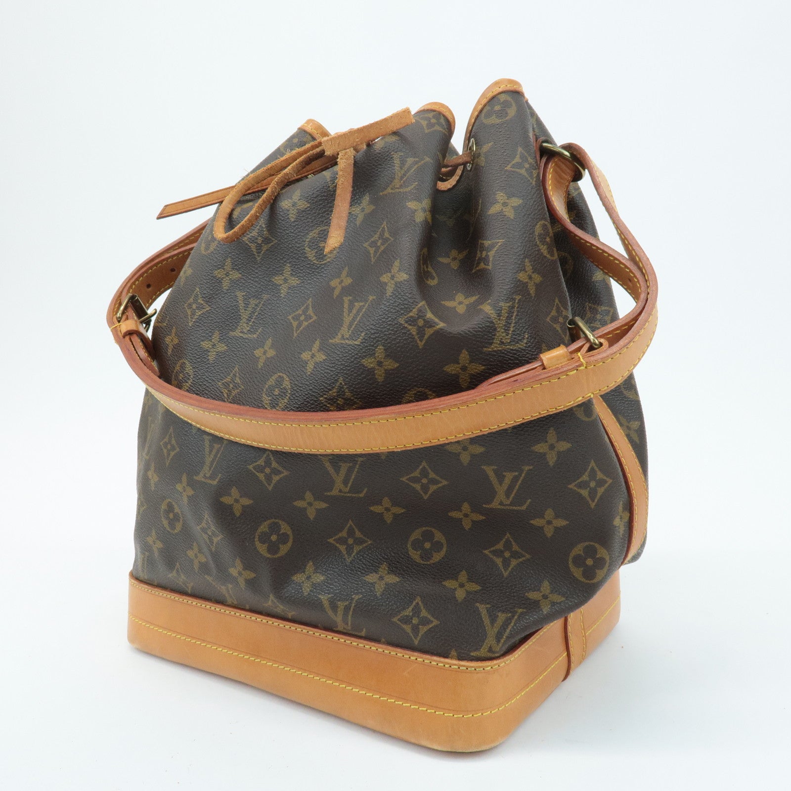 Louis Vuitton Monogram Noe Shoulder Bag Hand Bag Brown M42224
