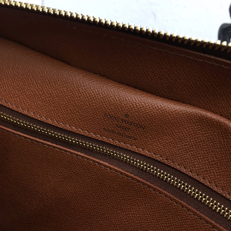Louis Vuitton Luxury Bags 2052