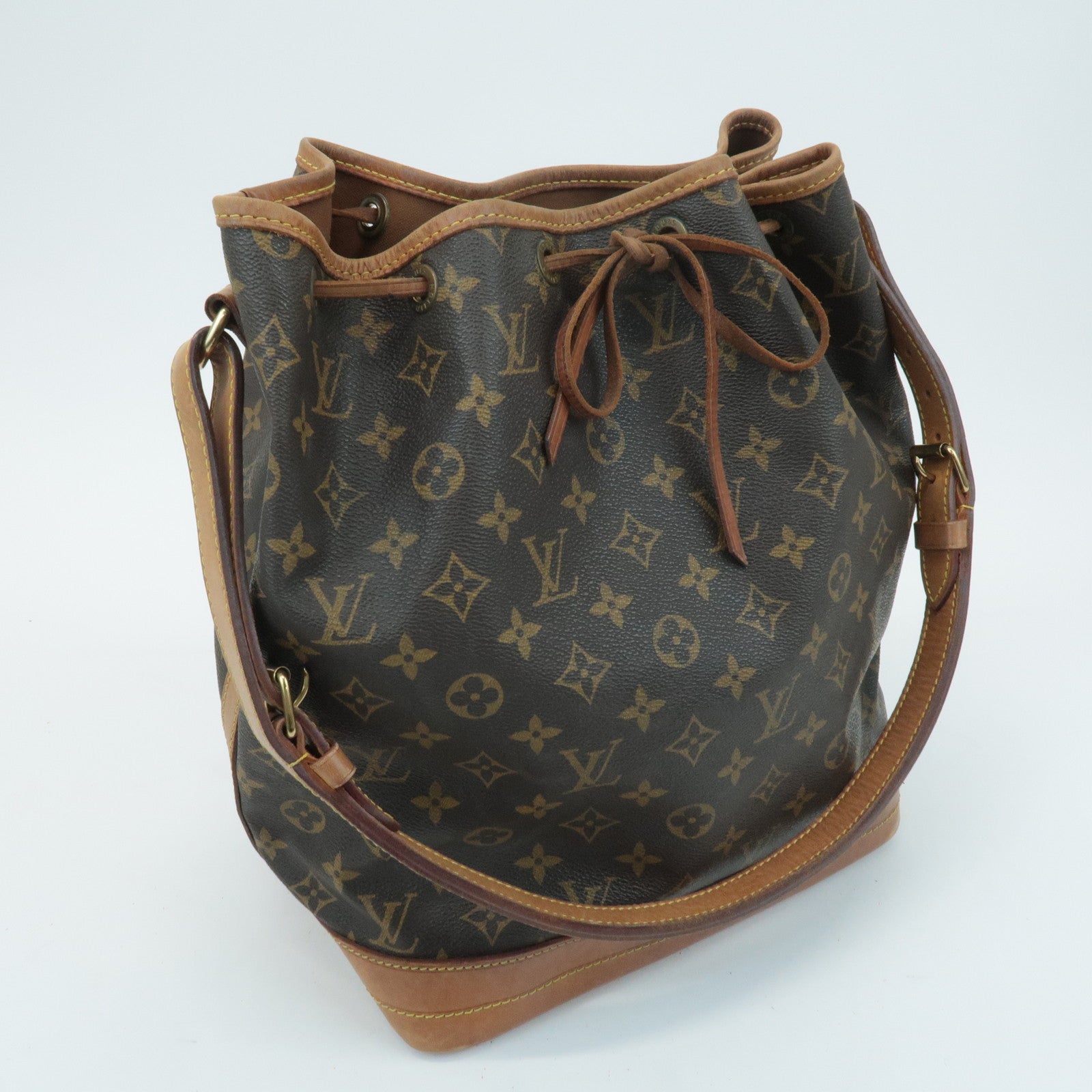 Louis Vuitton Monogram Noe Shoulder Bag Hand Bag Brown M42224