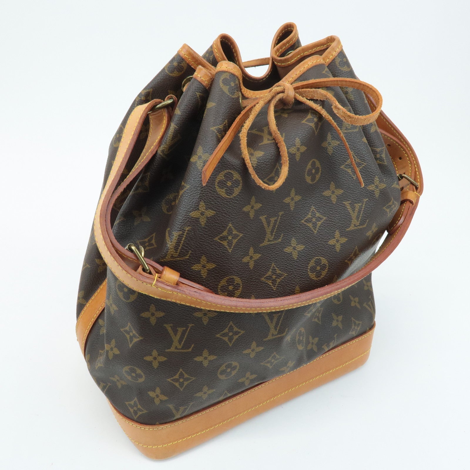 Louis Vuitton Monogram Noe Shoulder Bag Hand Bag Brown M42224