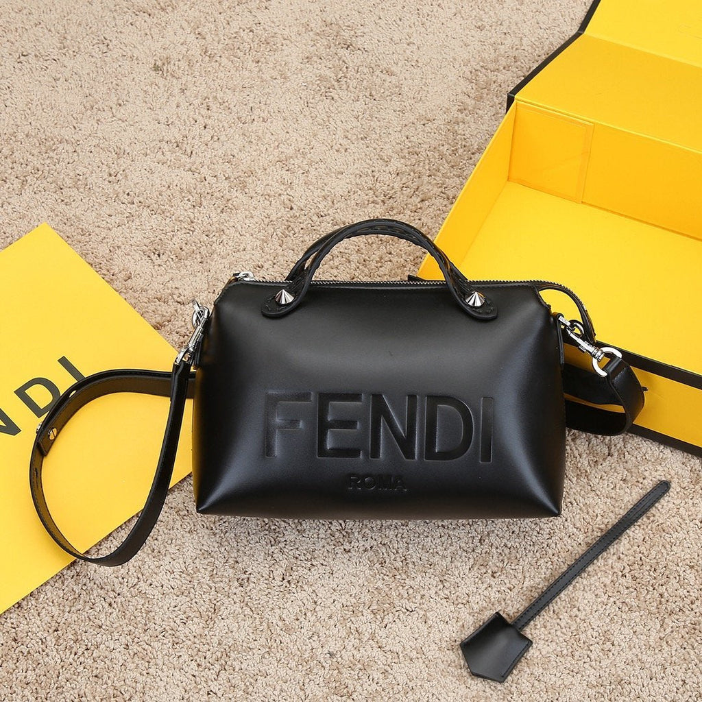 Designer Handbags Fendi 164