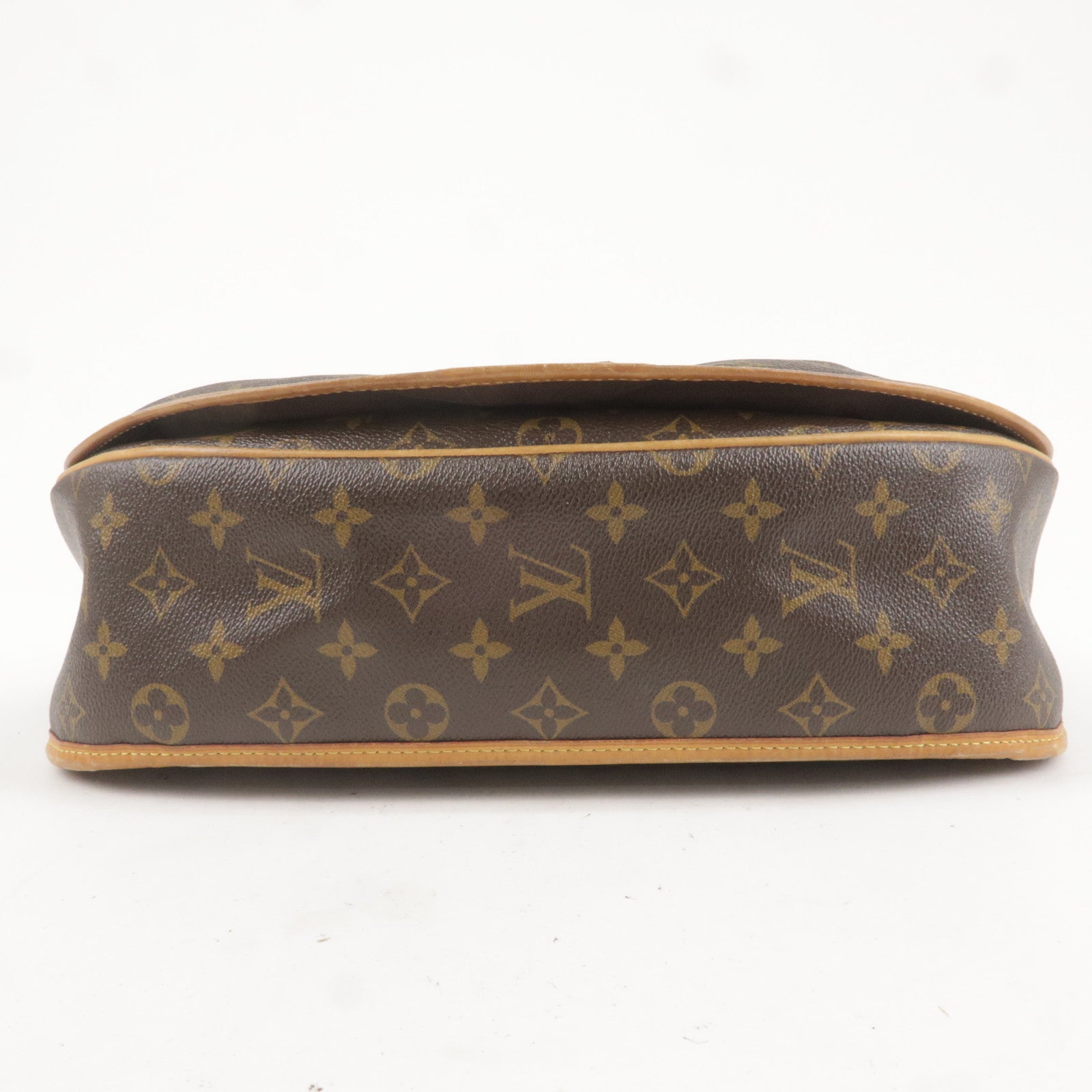 Louis Vuitton Monogram Menilmontant MM Shoulder Bag M40473