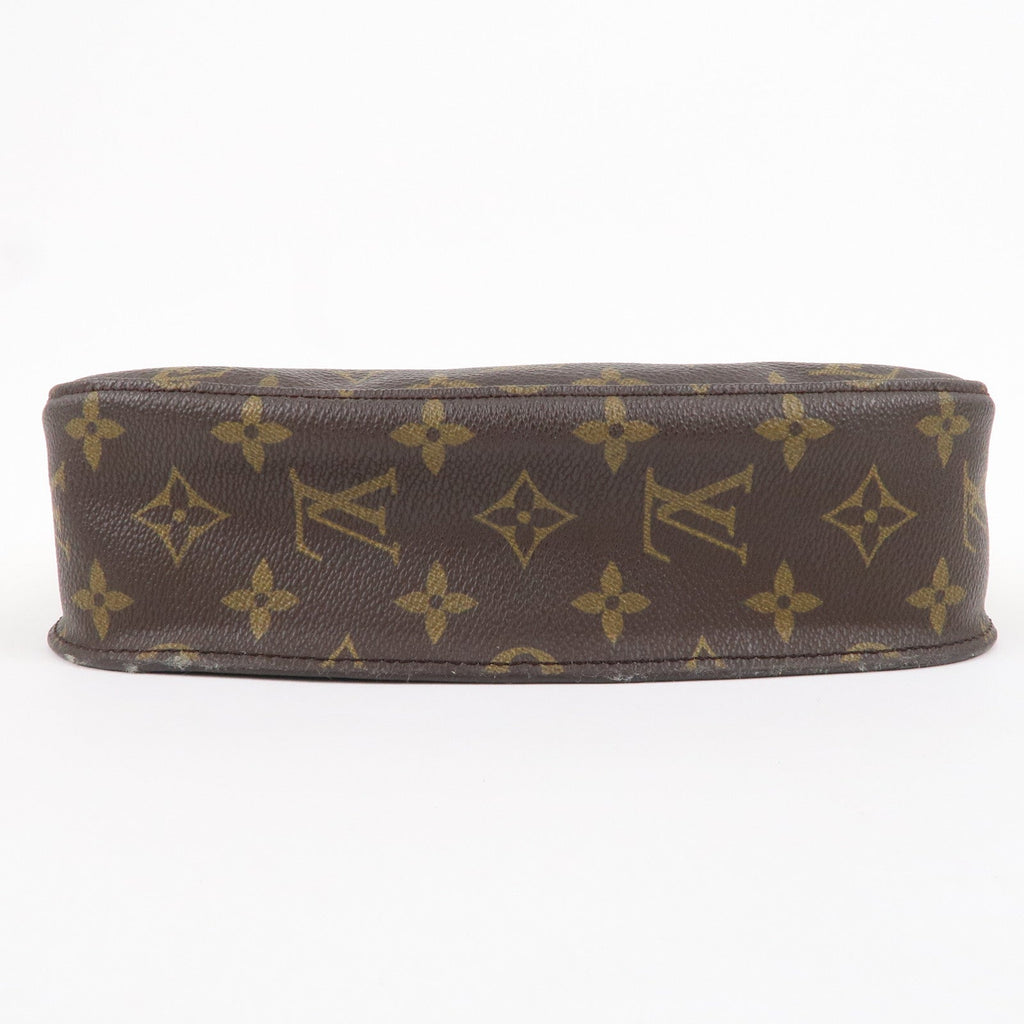 Louis Vuitton Monogram Saint Cloud GM Shoulder Bag Brown M51242