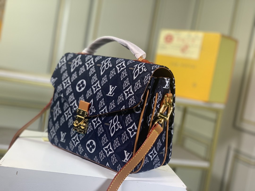 Designer Handbags louis vuitton 111