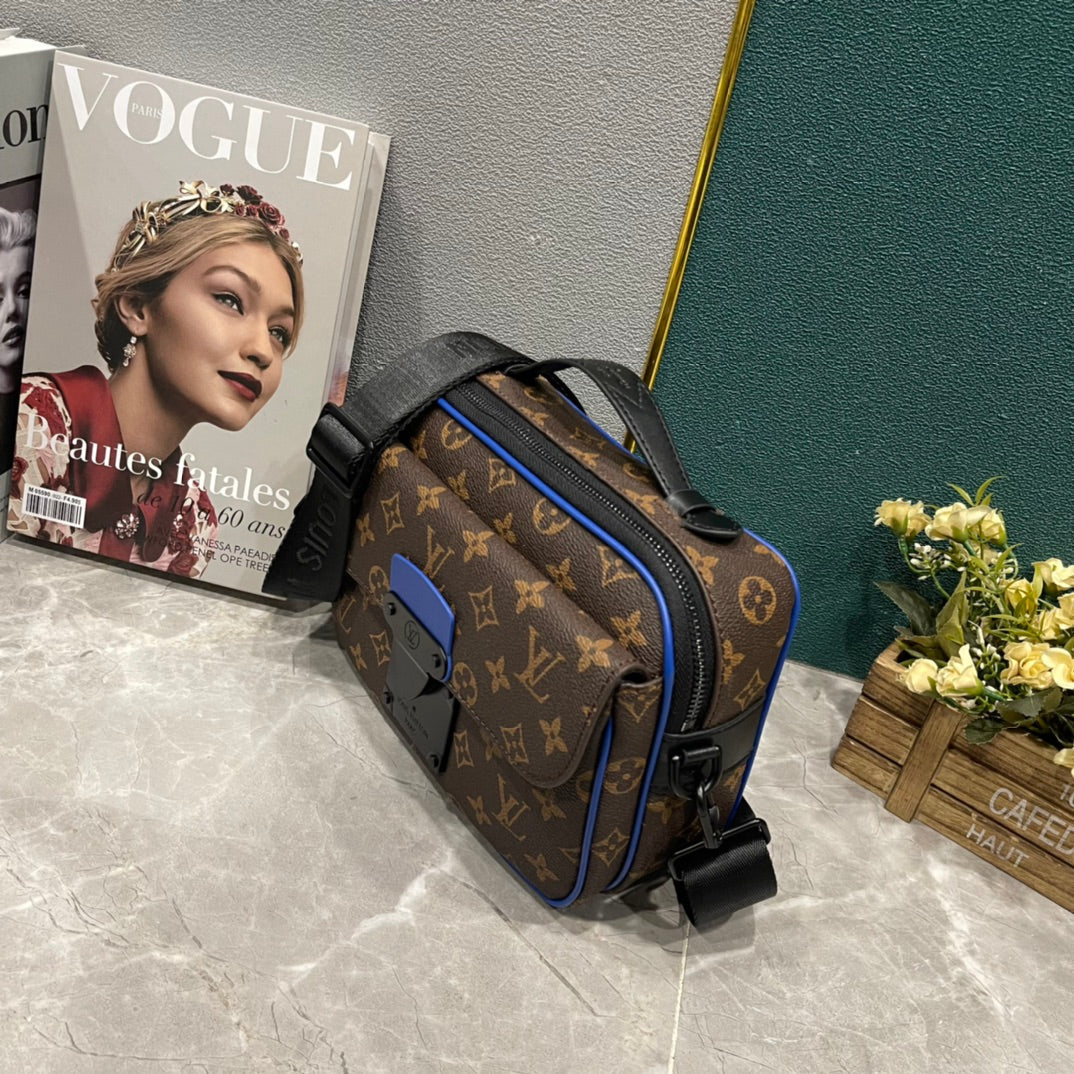Luxury Bags Louis Vuitton  853