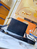 Luxury Bags Louis Vuitton  785