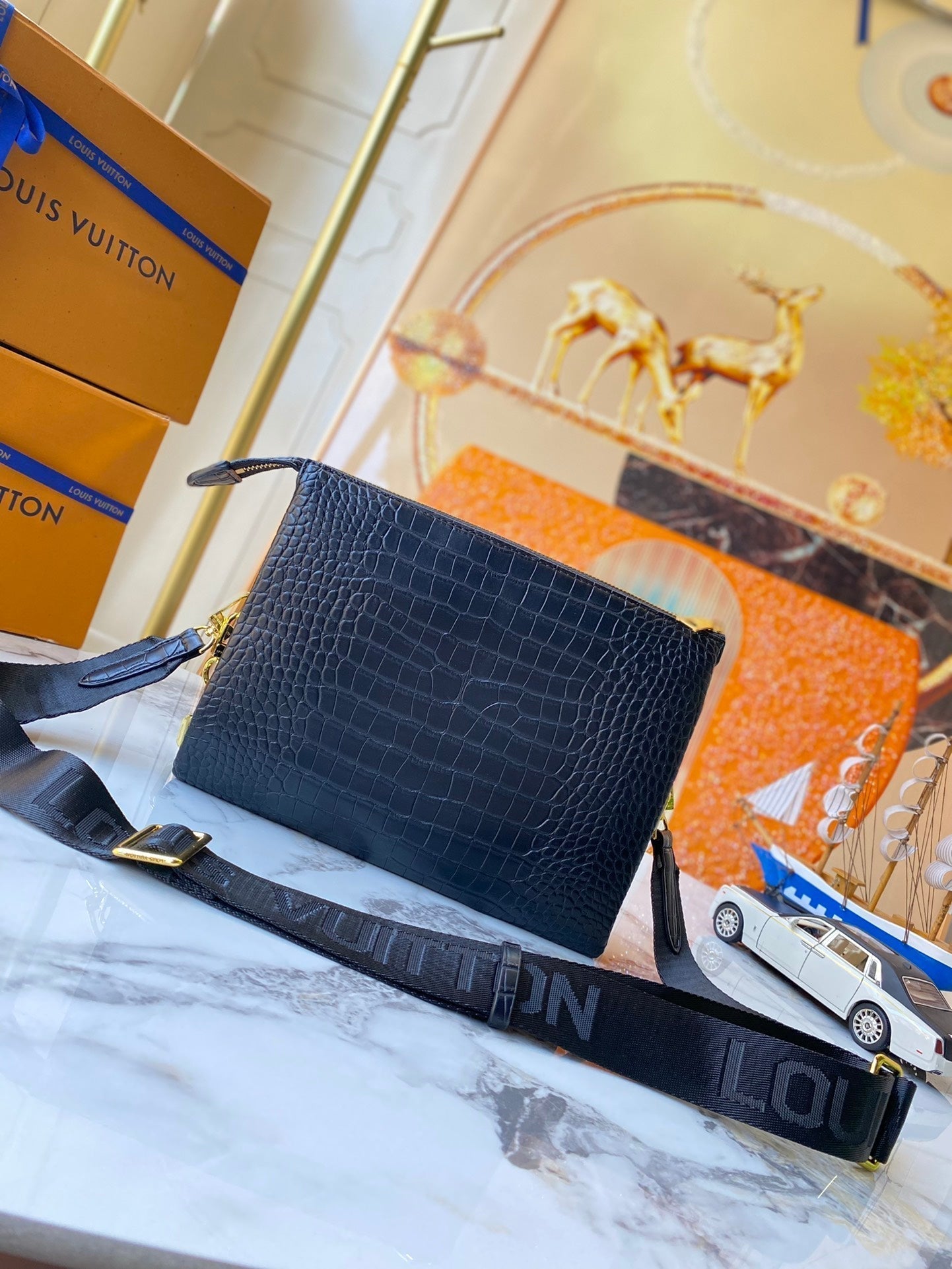 Luxury Bags Louis Vuitton  785
