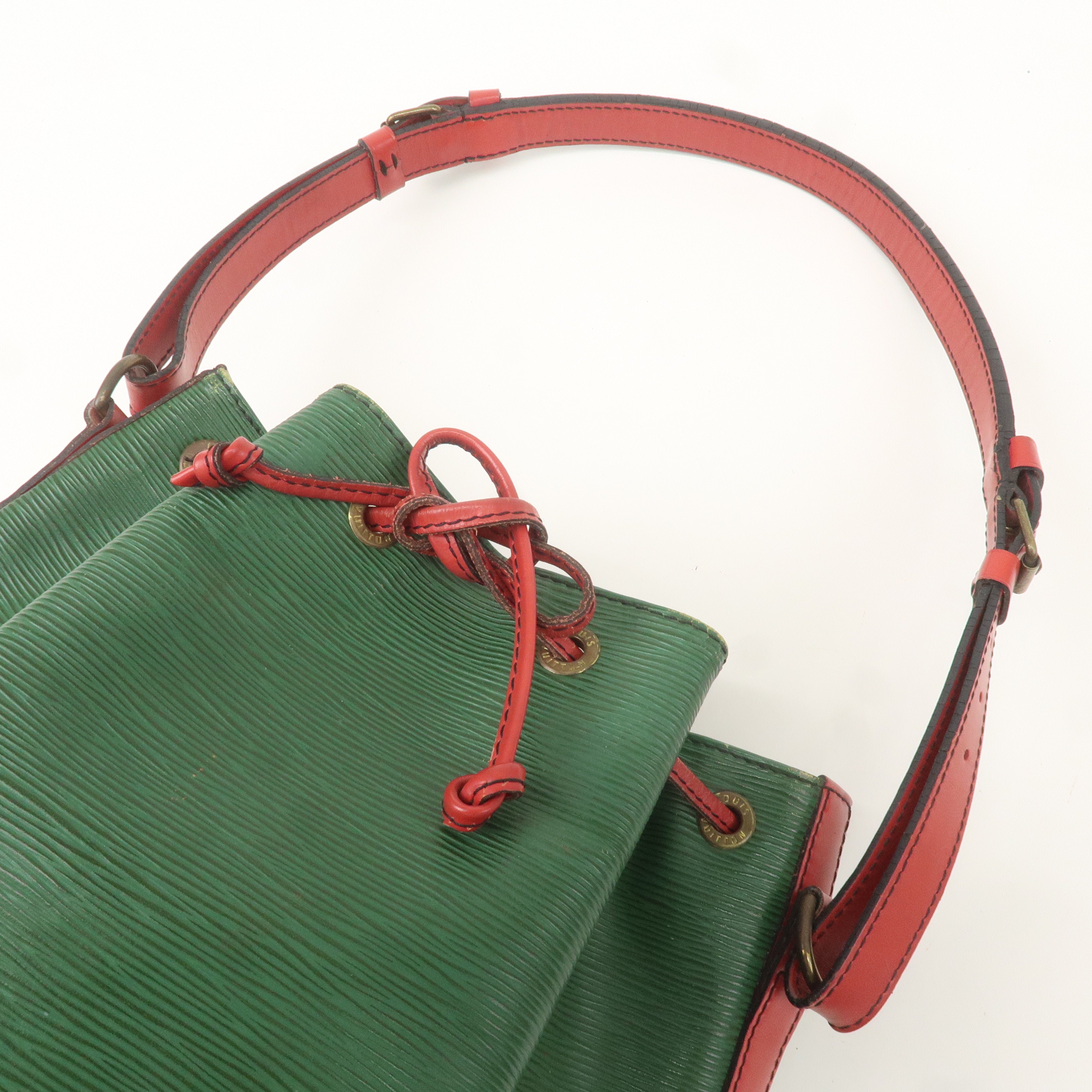 Louis Vuitton Epi Petit Noe Shoulder Bag Green Red M44147