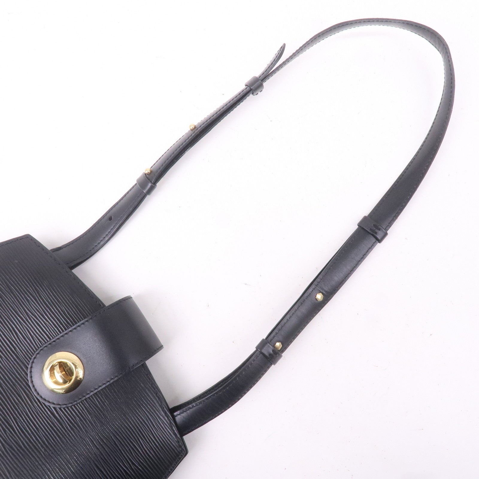 Louis Vuitton Epi Cluny Shoulder Bag Black Noir M52252