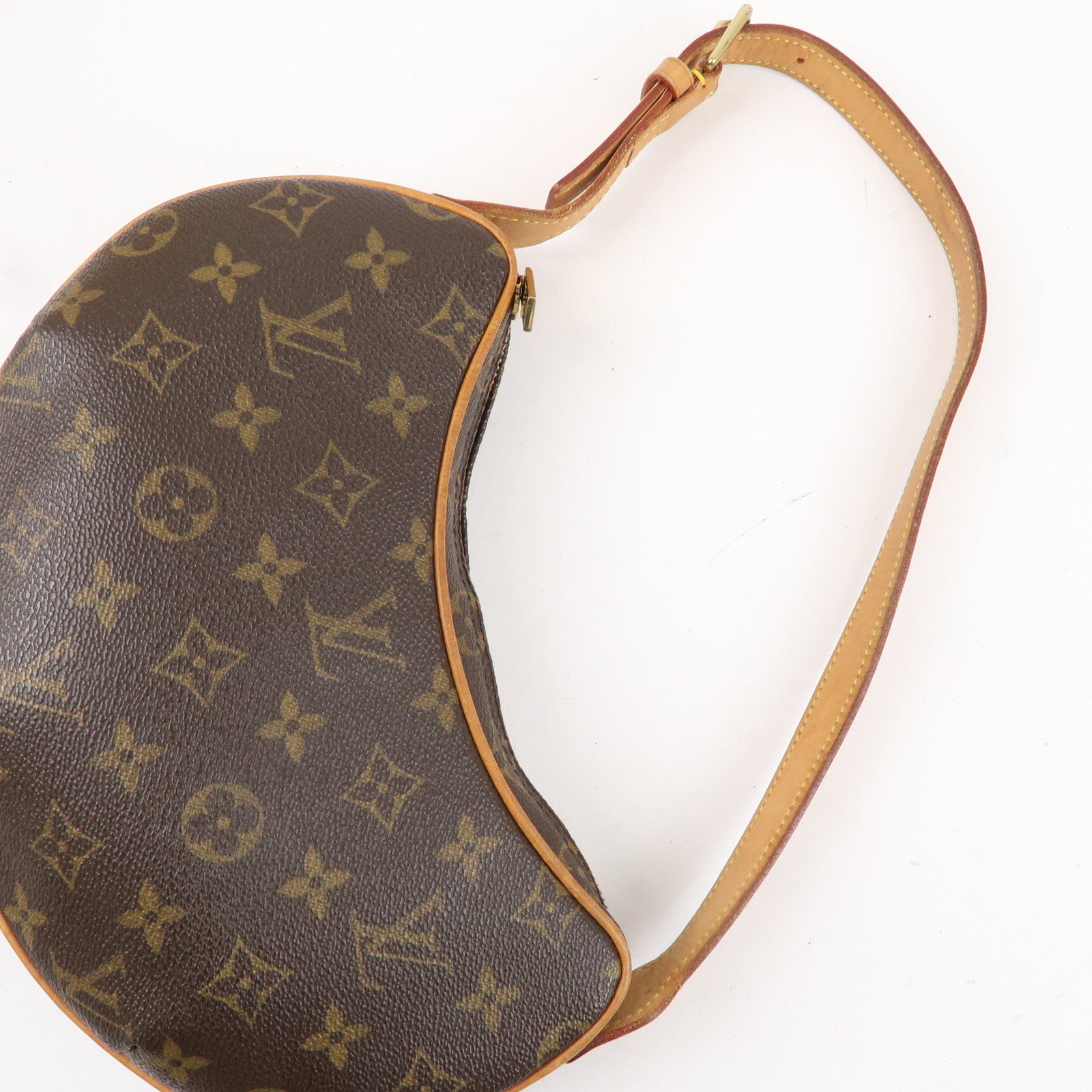 Louis Vuitton Monogram Pochette Croissant Shoulder Bag M51510