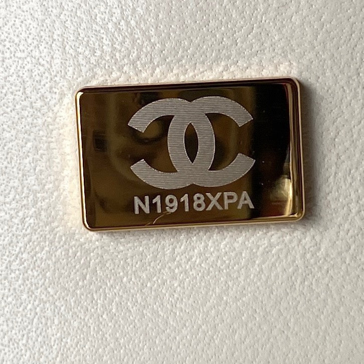 aura-bags - Chanel Bags - 7548