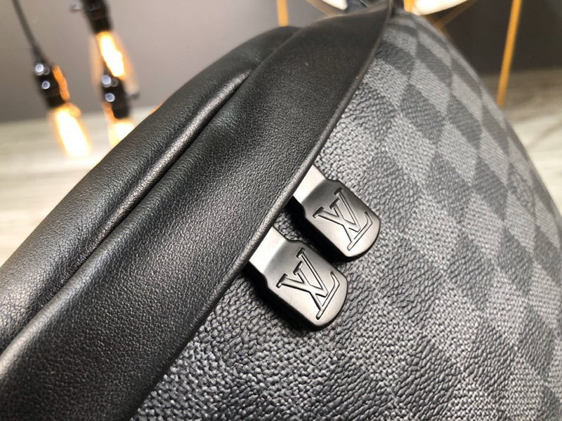 Louis Vuitton Luxury Bags 1813