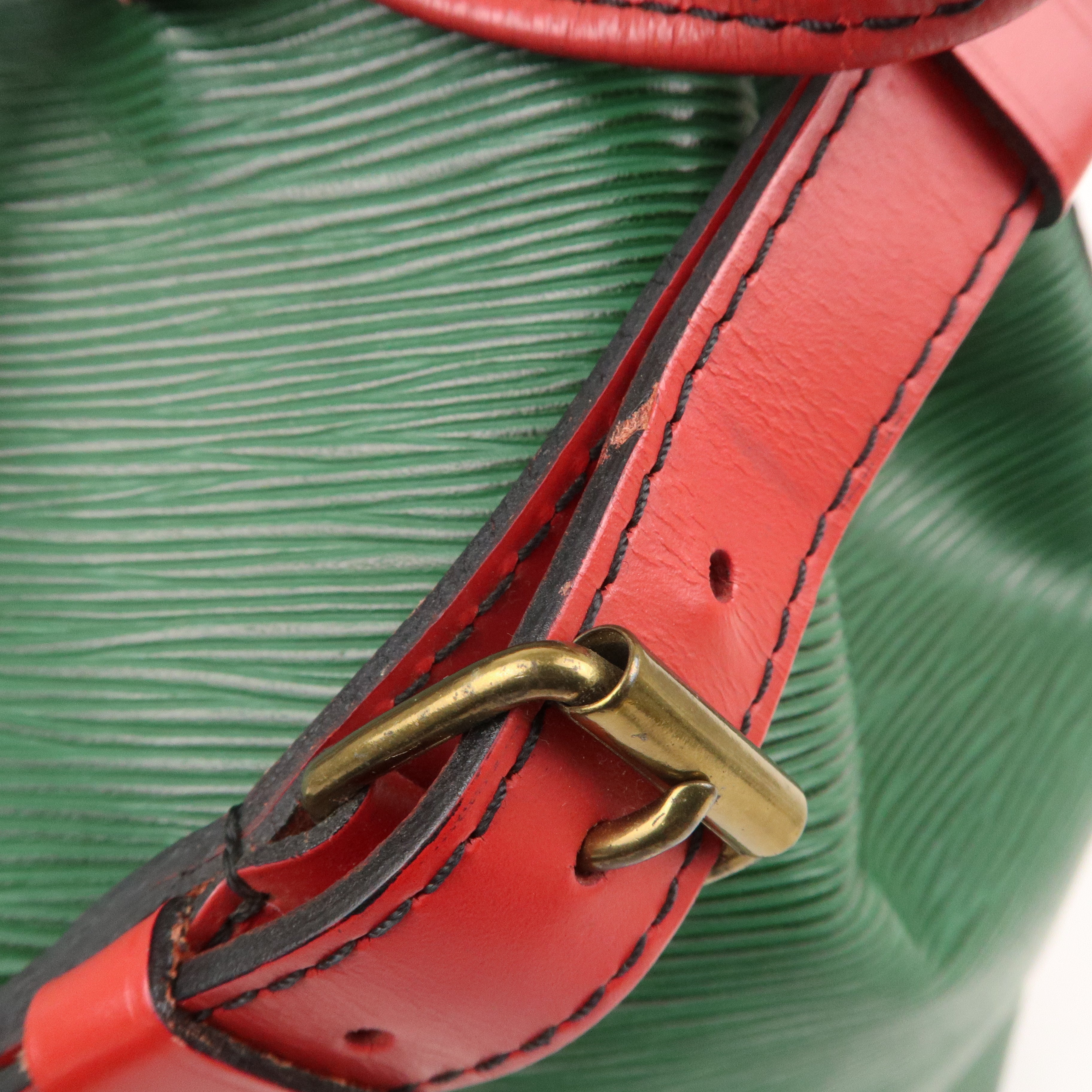 Louis Vuitton Epi Petit Noe Shoulder Bag Green Red M44147