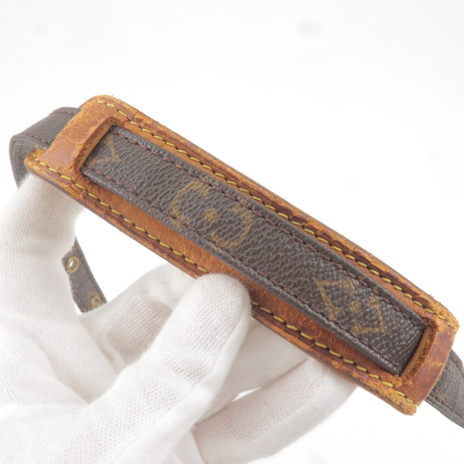 Louis Vuitton Monogram Amazone Shoulder Bag M45236