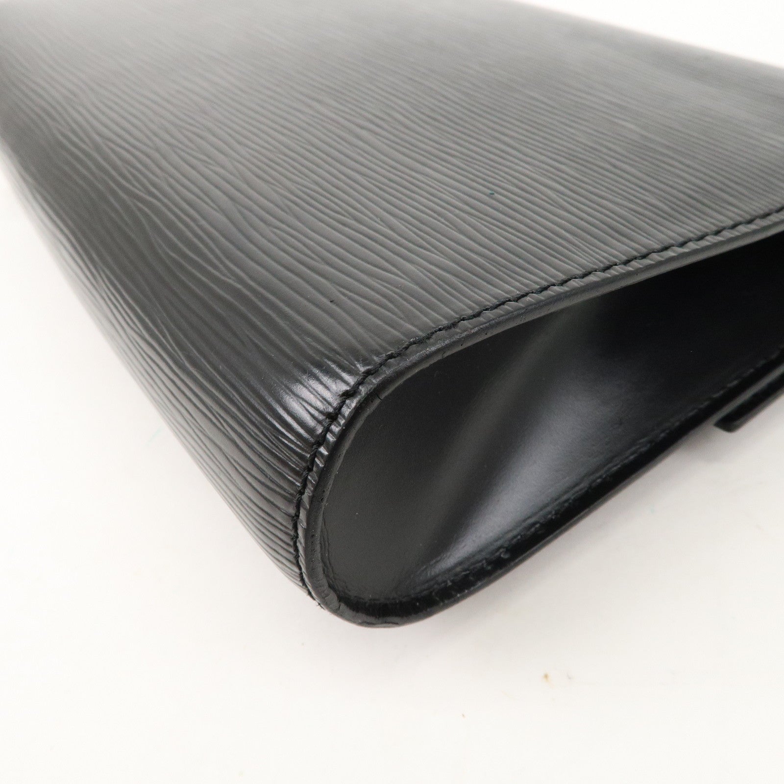 Louis Vuitton Epi Chaillot Clutch Bag Black M52542