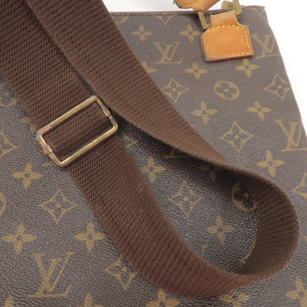 Louis Vuitton Monogram Pochette Bosphore Shoulder Bag M40044