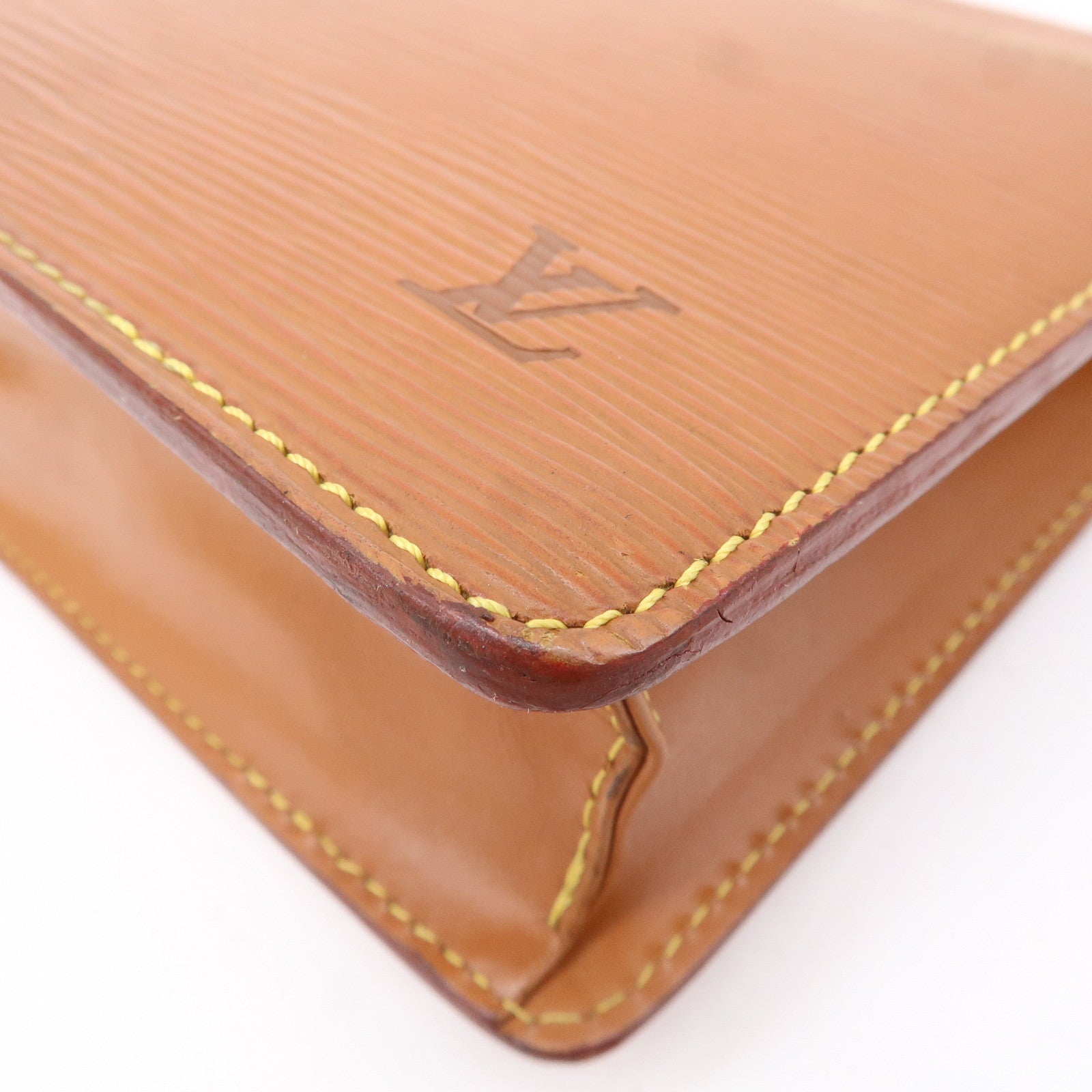 Louis Vuitton Epi Pochette Homme Clutch Bag Zipangu Gold M52528