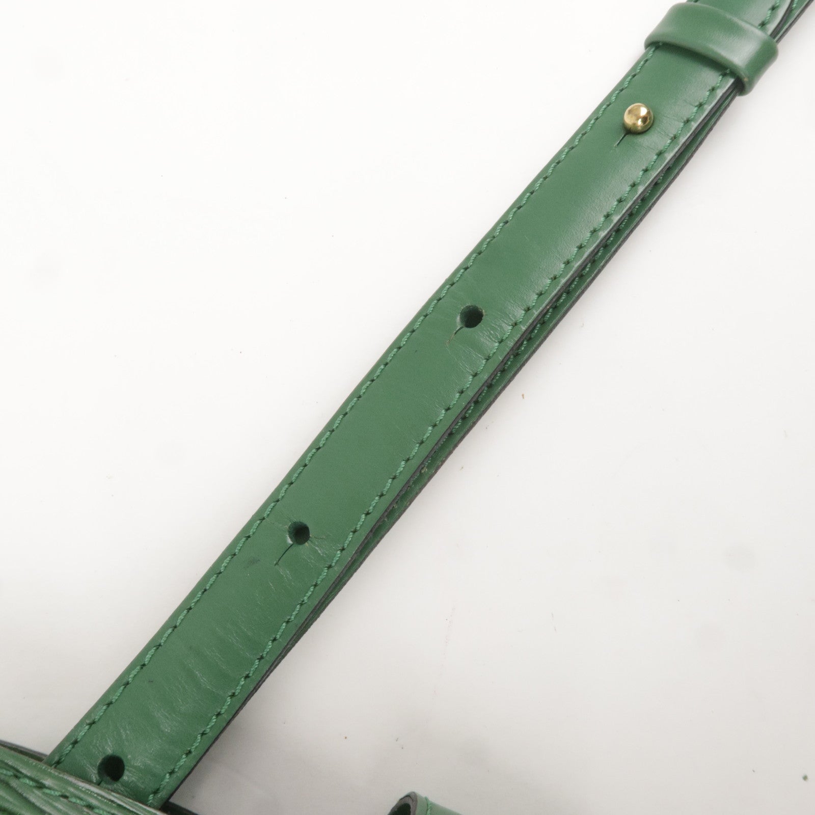 Louis Vuitton Epi Cluny Shoulder Bag Borneo Green M52254