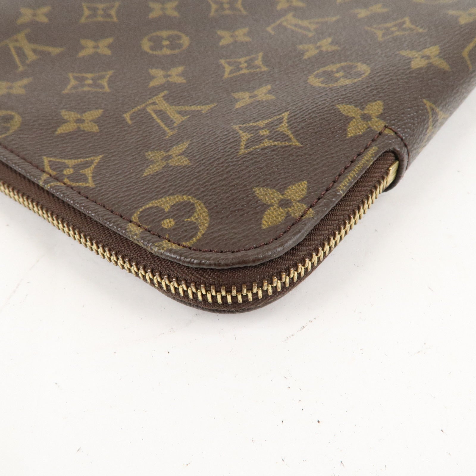 Louis Vuitton Monogram Porte Documents Clutch Bag M53456
