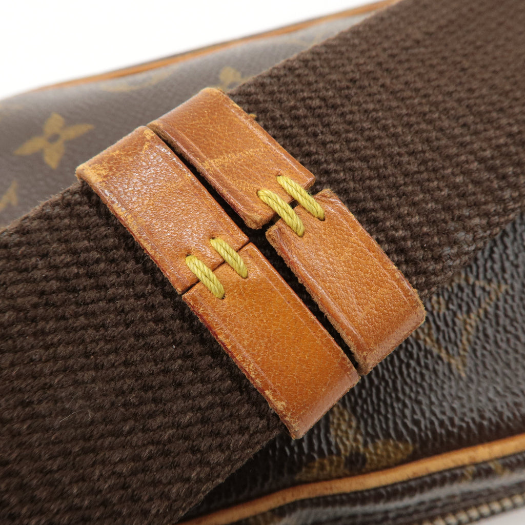 Louis Vuitton Monogram Pochette Gange Crossbody Bag M51870