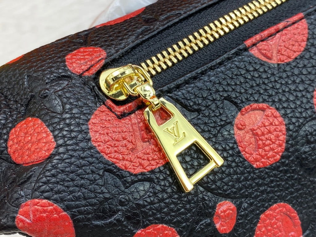 Luxury Bags Louis Vuitton  831