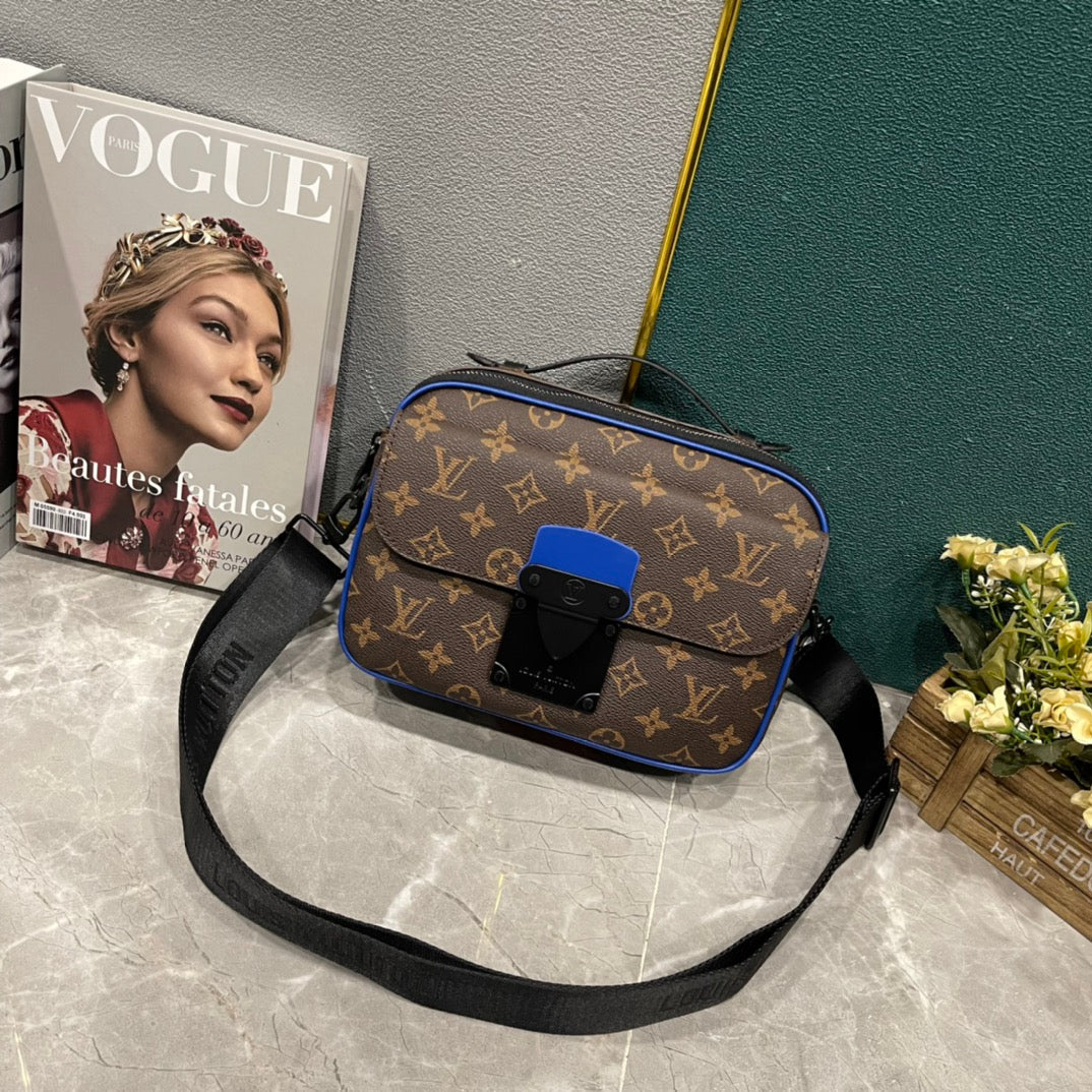 Luxury Bags Louis Vuitton  853