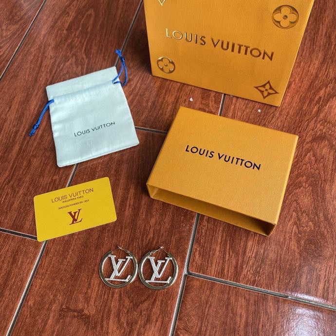 High Quality Earring louis vuitton 001