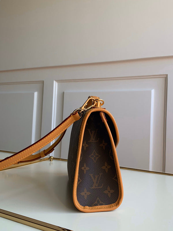 Louis Vuitton Luxury Bags 2619