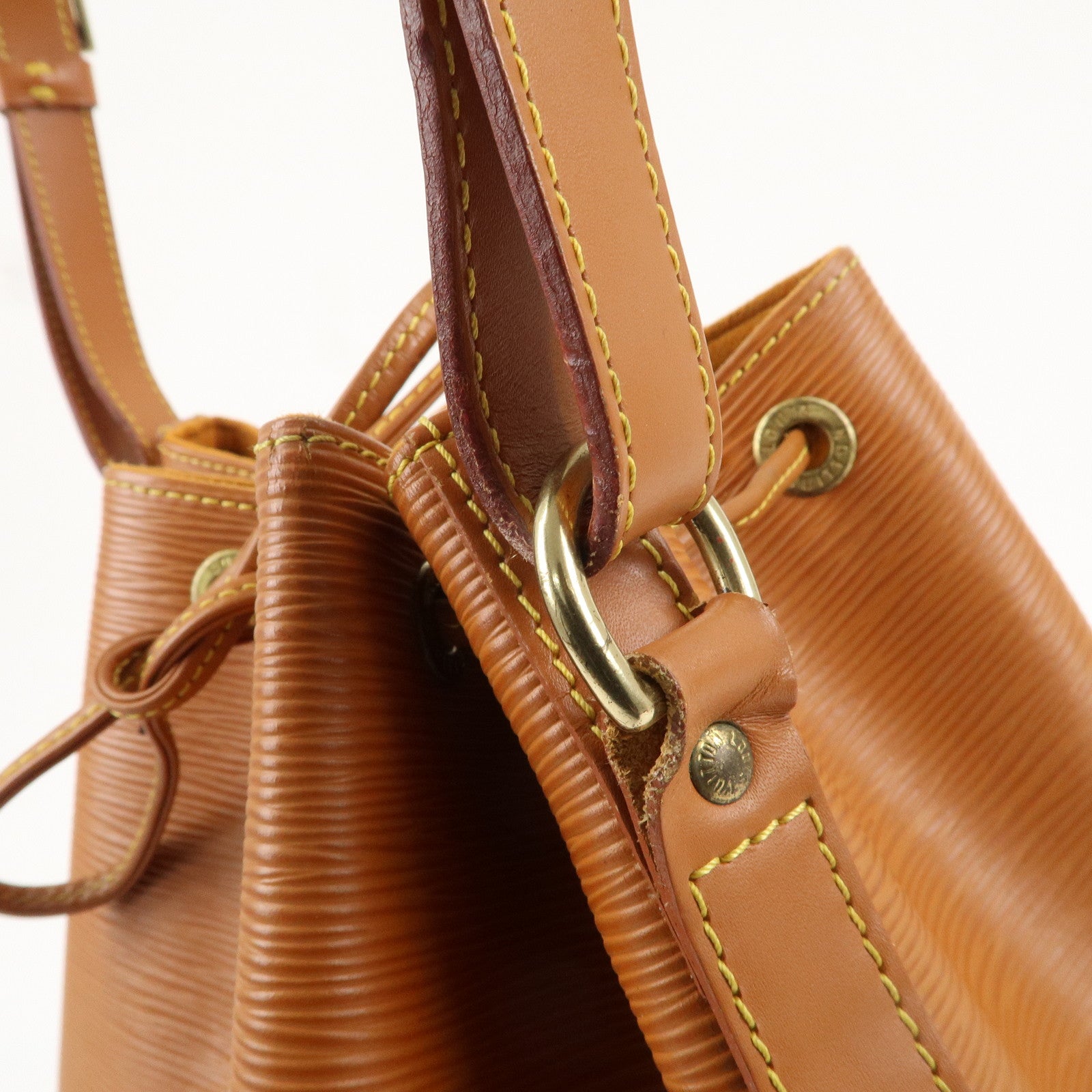 Louis Vuitton Epi Leather Noe Shoulder Bag Zipang Gold M44008