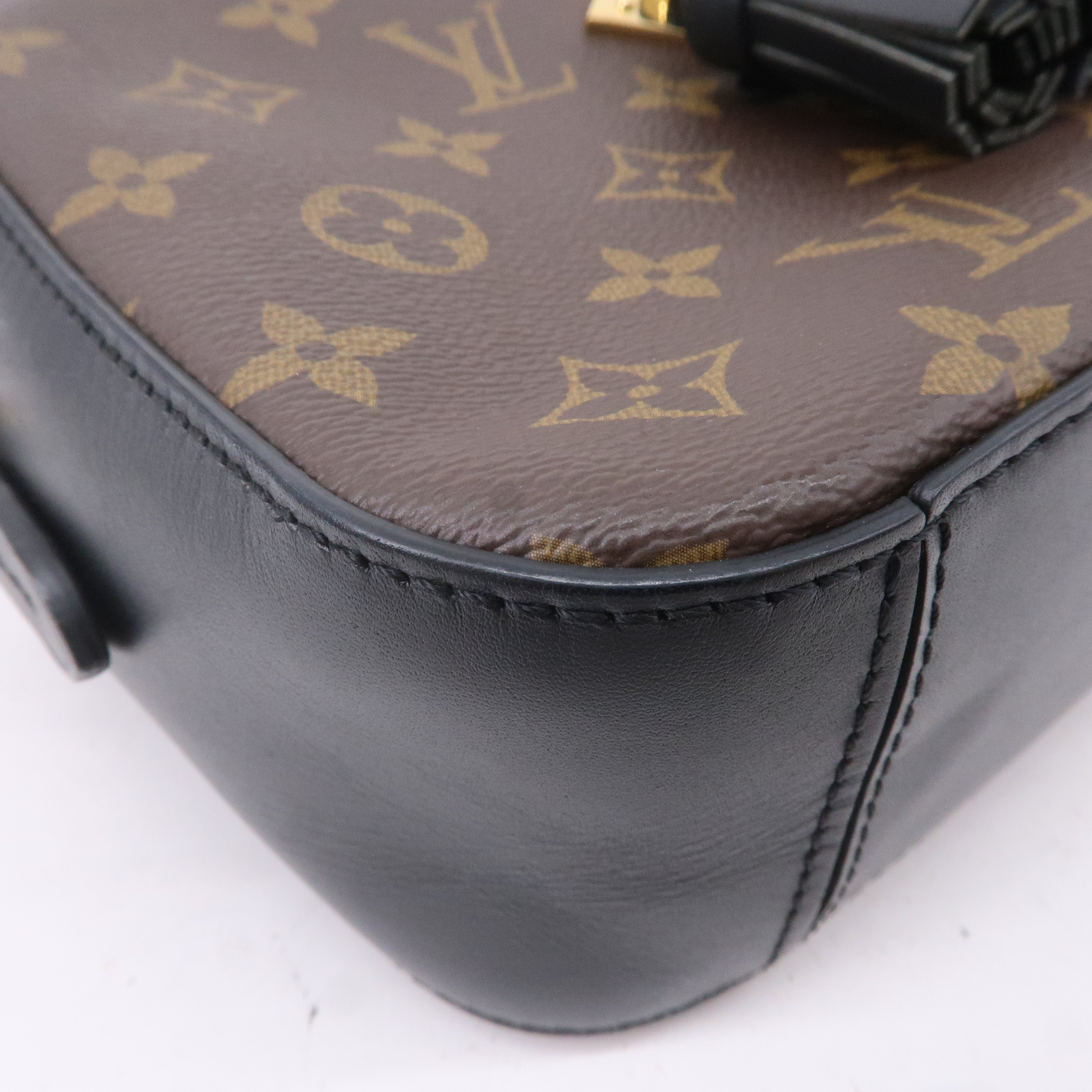 Louis Vuitton Monogram Saintonge Shoulder Bag Brown M43555