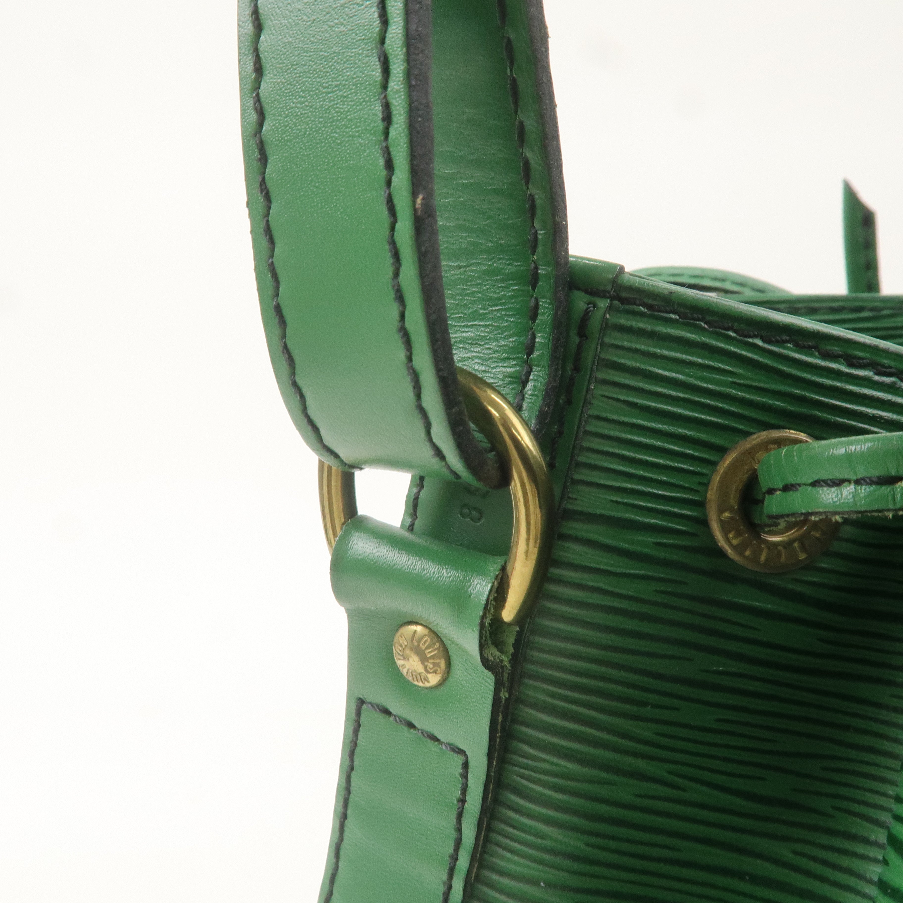 Louis Vuitton Epi Petit Noe Shoulder Bag Borneo Green M44104