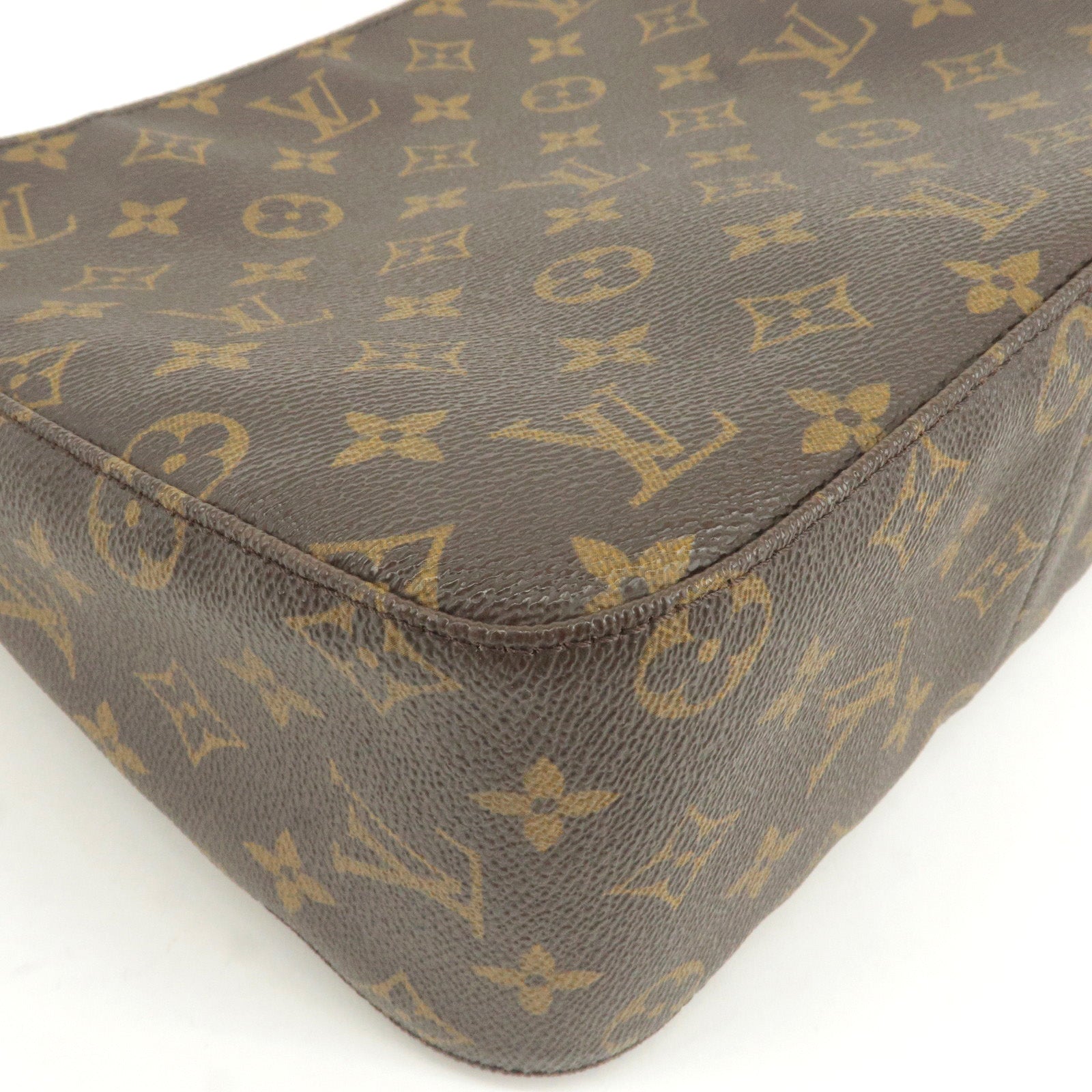 Louis Vuitton Monogram Looping MM Shoulder Bag M51146