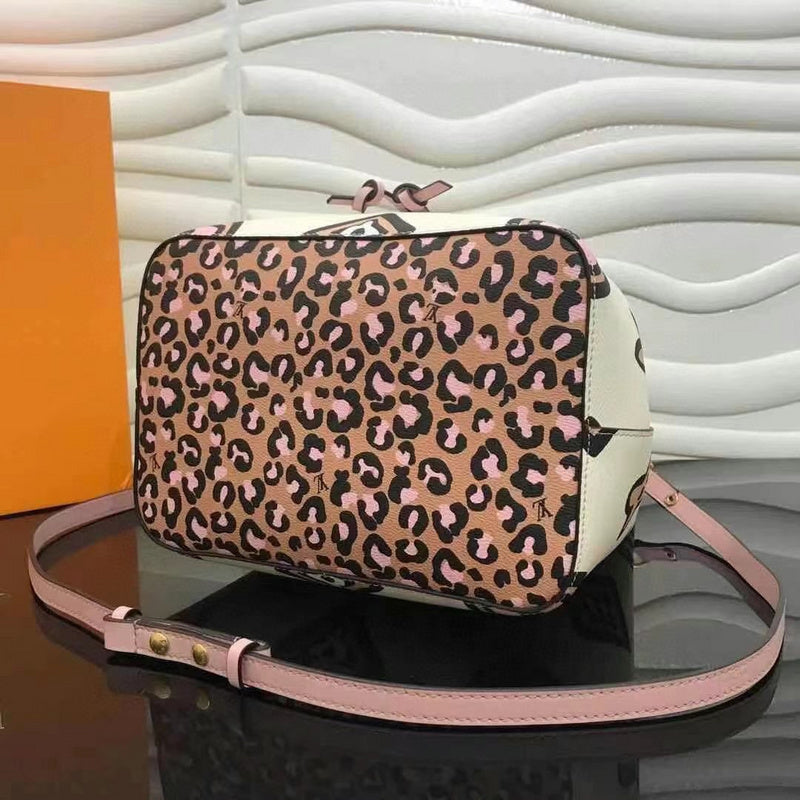 Louis Vuitton Luxury Bags 2559