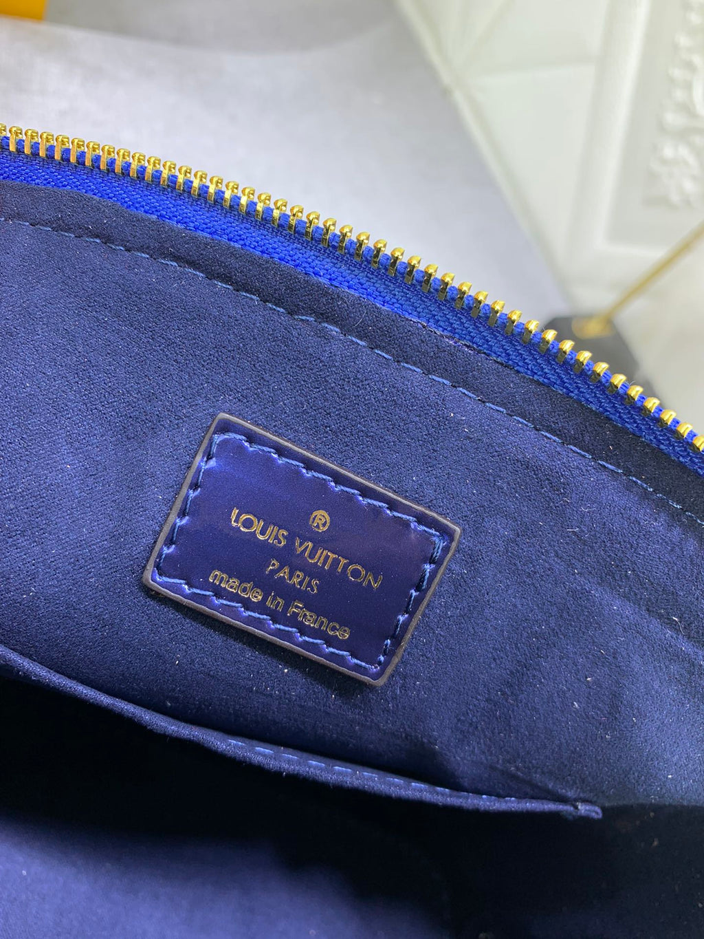 Luxury Bags Louis Vuitton  835