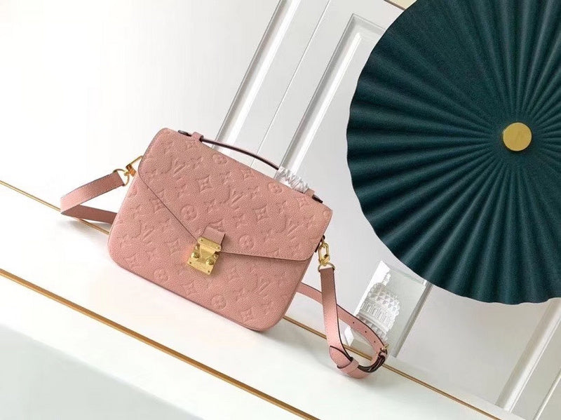 Louis Vuitton Luxury Bags 2633