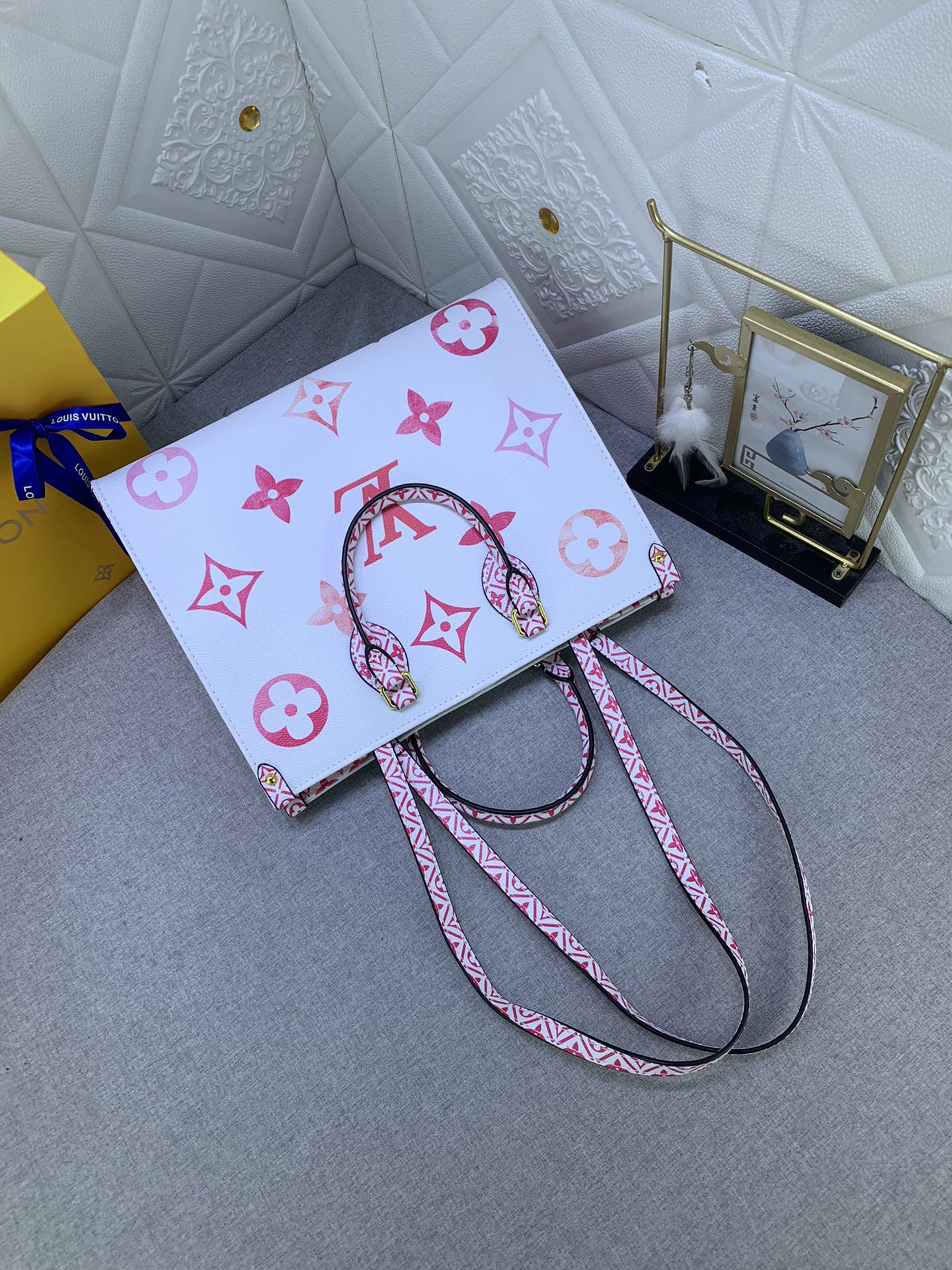 Luxury Bags Louis Vuitton  817