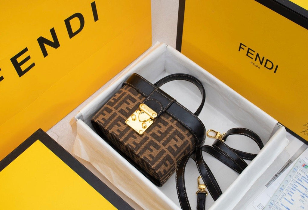 Designer Handbags Fendi 023