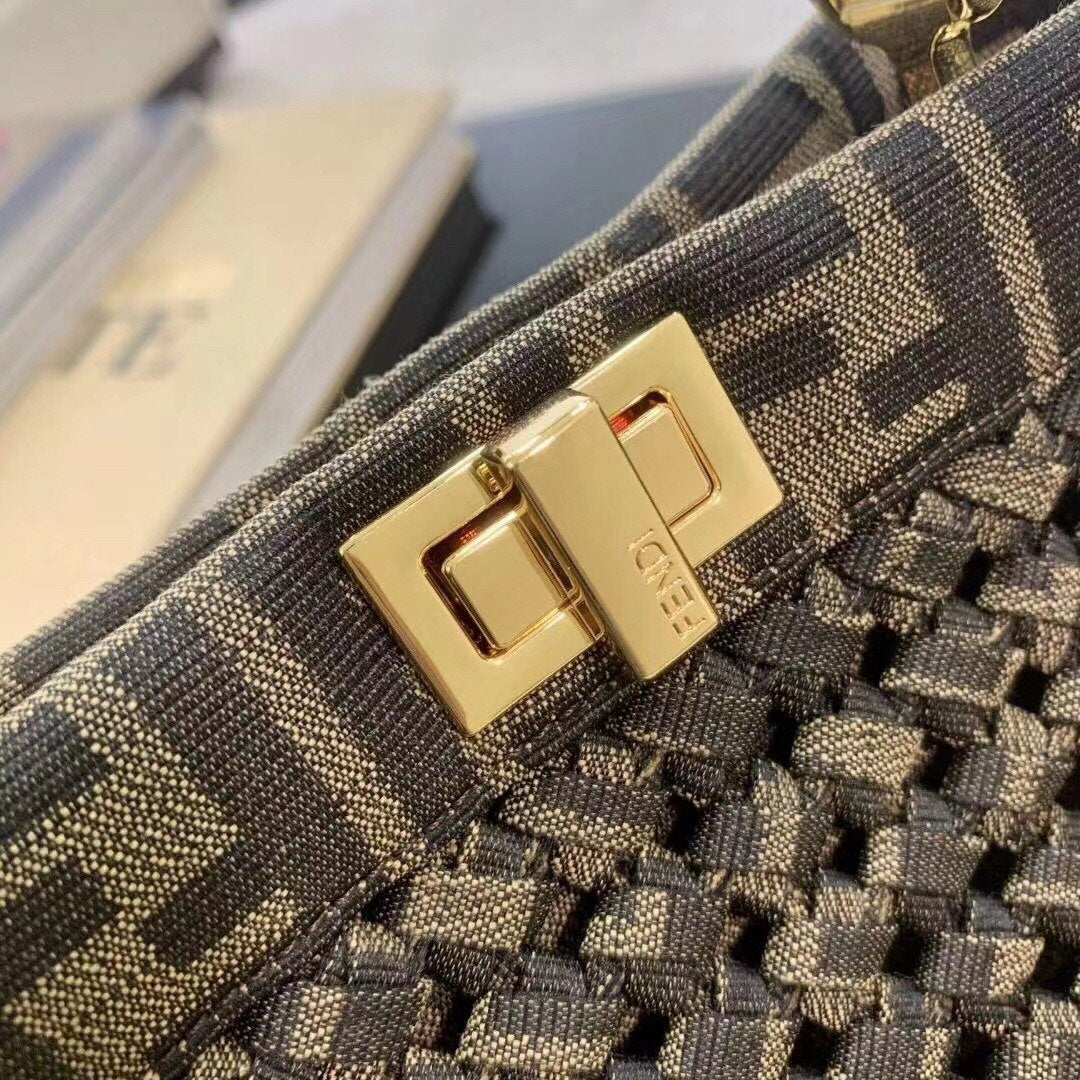 Designer Handbags Fendi 181