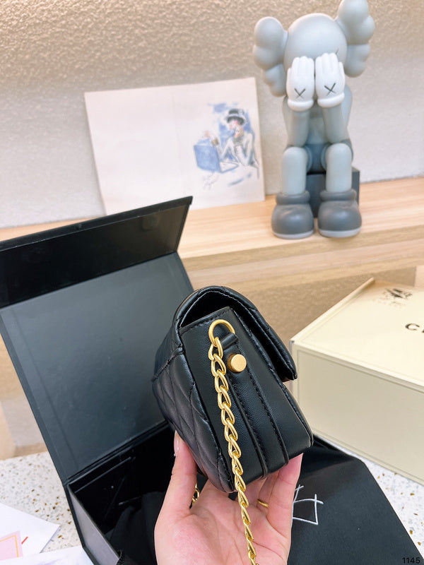 aura-bags - Chanel Bags - 7026