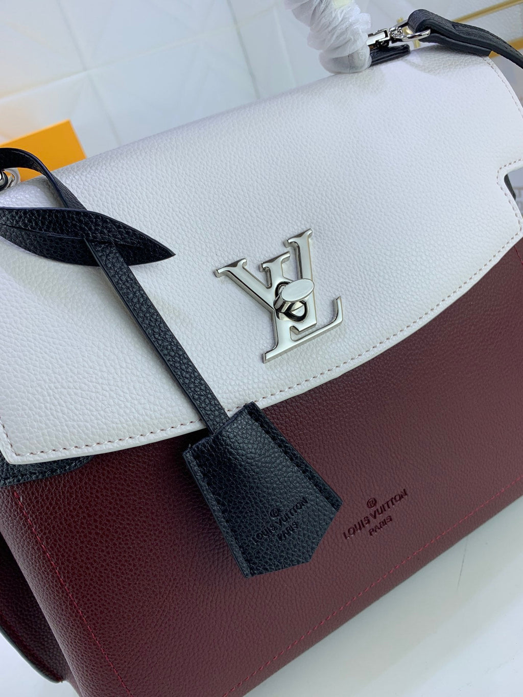 Luxury Bags Louis Vuitton  747