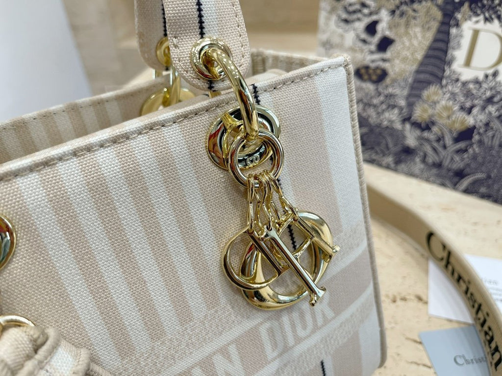 Designer Handbags dior 330