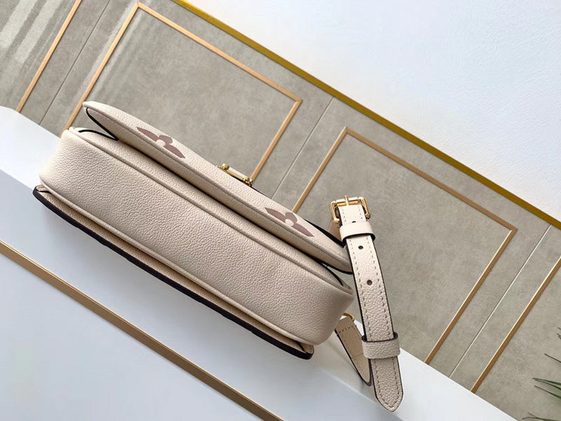 Louis Vuitton Luxury Bags 2544