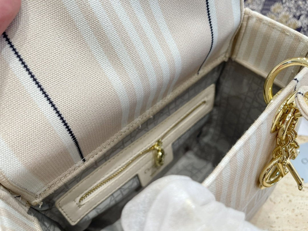 Designer Handbags dior 330