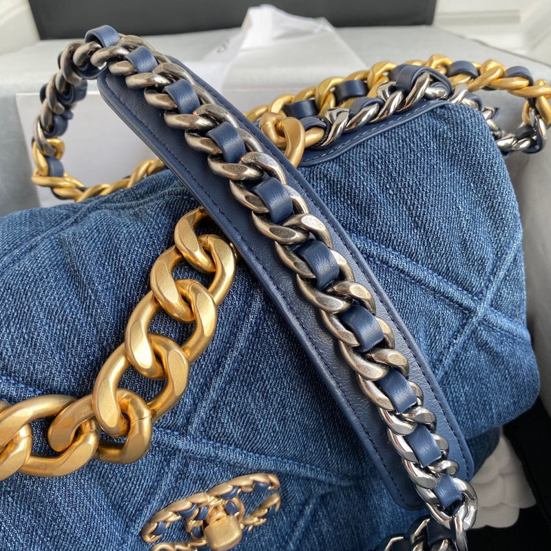 aura-bags - Chanel Bags - 7414