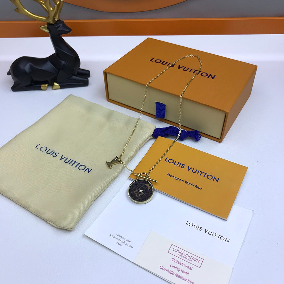 BG - Holiday Necklace louis vuitton012